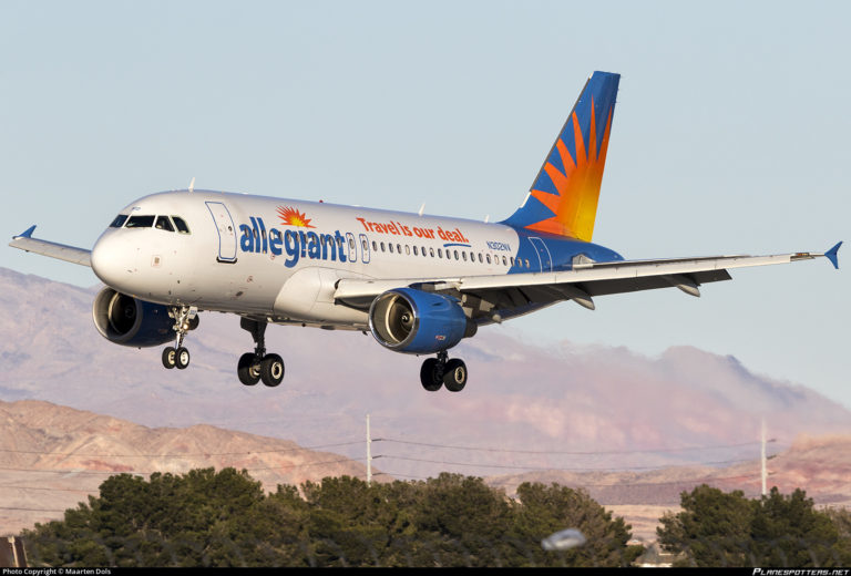 <font color=red>Crisis Averted!</font color=red> Jet Lands Safely At LAX After Striking Bird