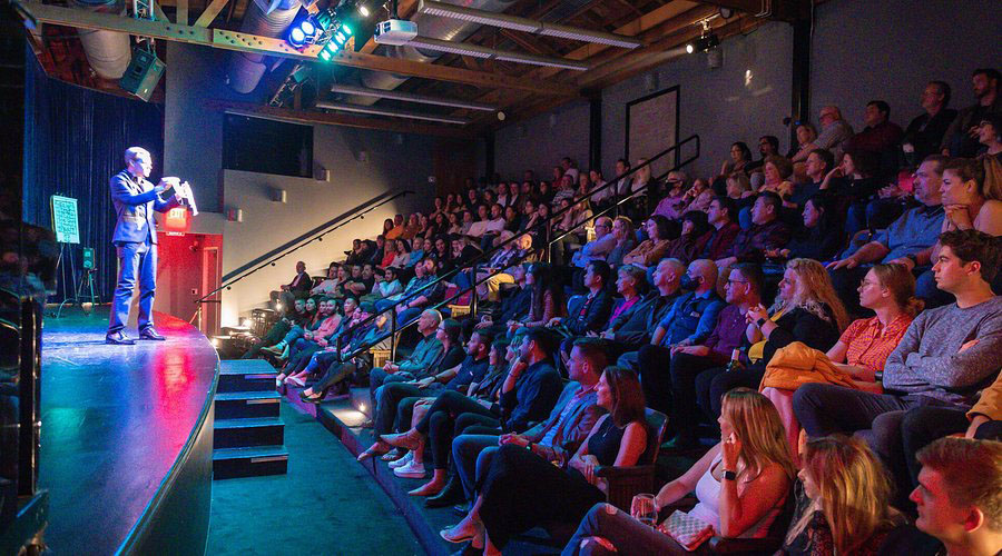 Illusion Magic Lounge audience