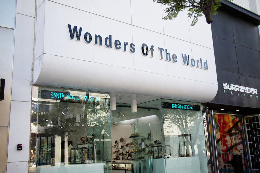Wonders of the World on Third Street Promenade in Santa Monica