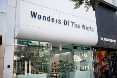 Wonders of the World on Third Street Promenade in Santa Monica