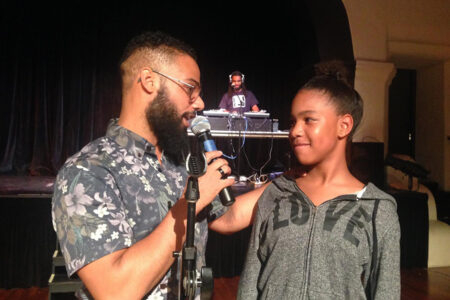 Downbeat 720 girl getting feedback