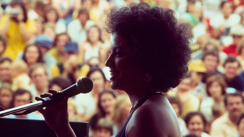 janis-ian-performs